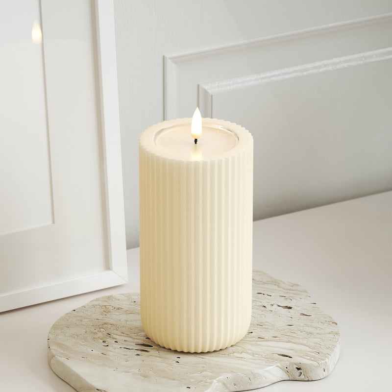 Unique Candles Unique LED drážkové světlo D 8 x 15 cm Krémová